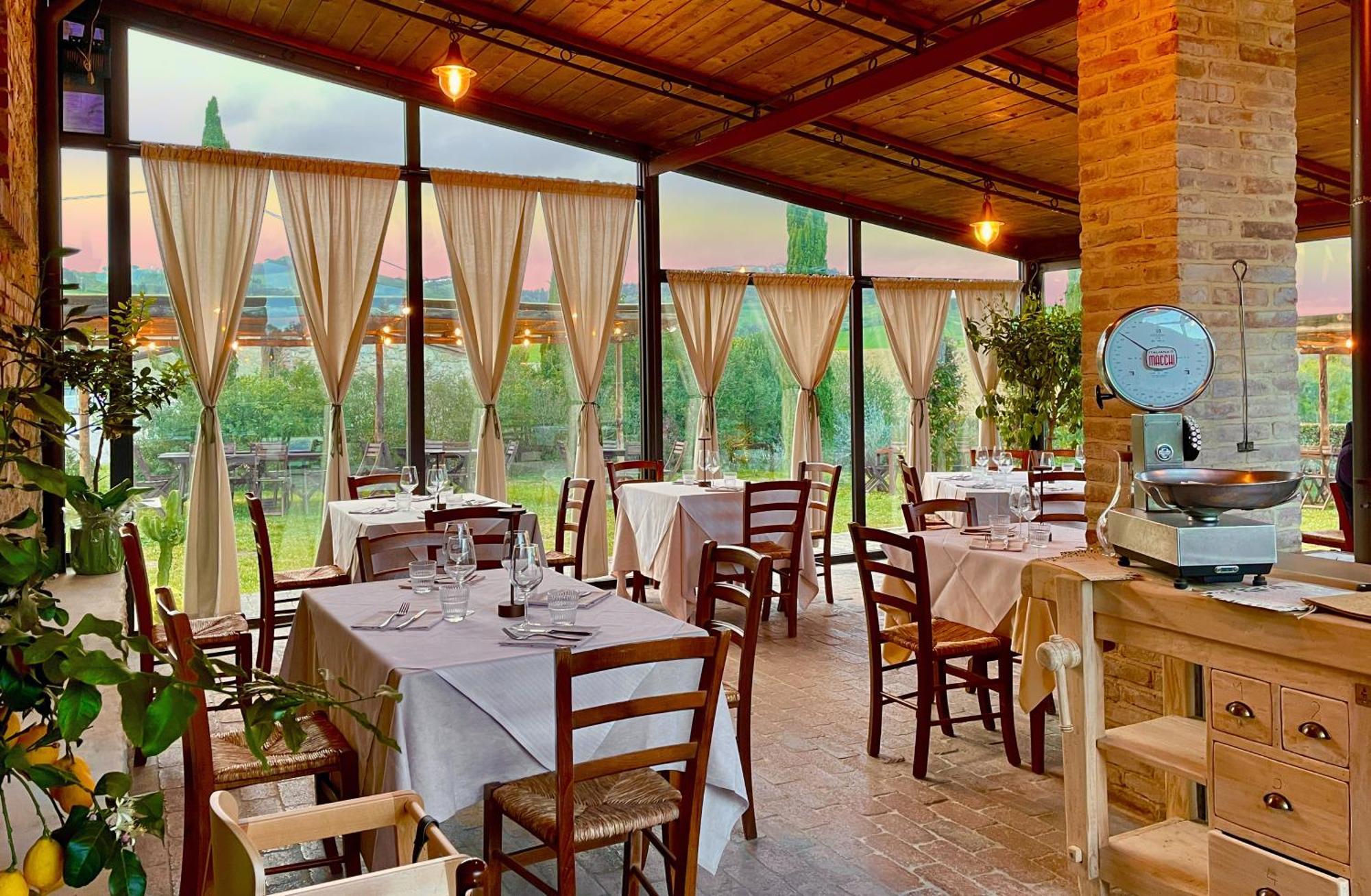 Locanda Le Giunche Guardistallo Kültér fotó